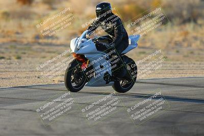 media/Oct-06-2024-Race Pace (Sun) [[d7d39ec7ad]]/1-Turn 10 (730am)/